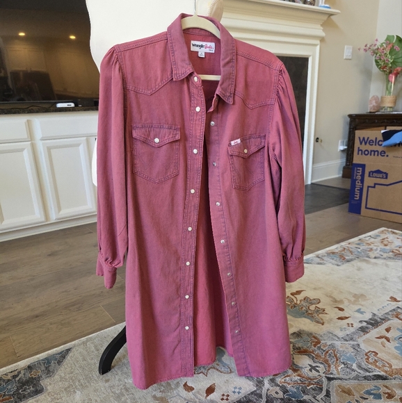 Wrangler Dresses & Skirts - Wrangler Pink Wash Midi Shirt Dress